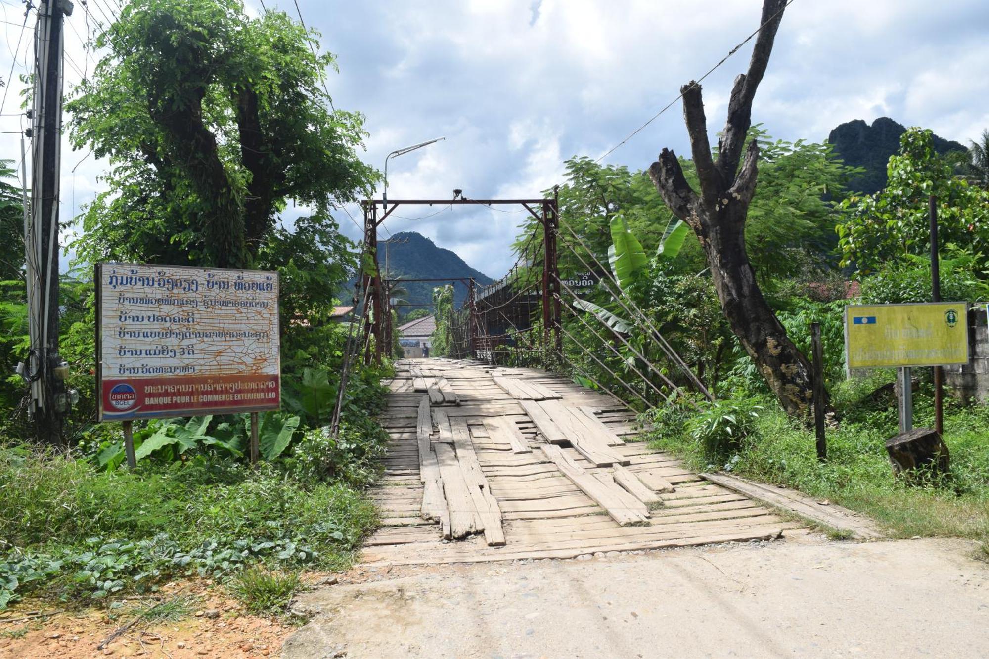 Namsong Bridge Bungalows วังเวียง ภายนอก รูปภาพ