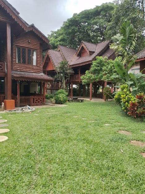 Namsong Bridge Bungalows วังเวียง ภายนอก รูปภาพ